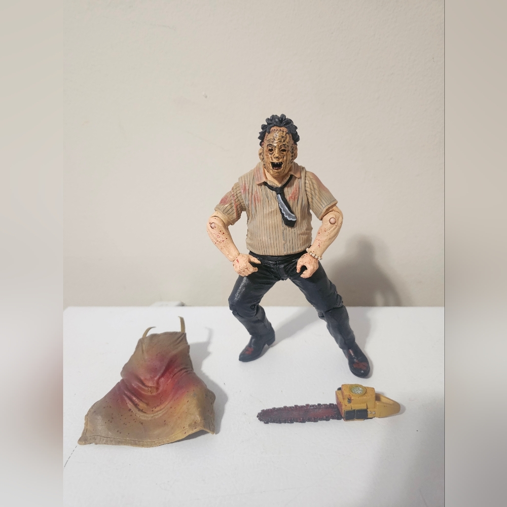 Mezco Cinema of Fear Series 1 Leatherface - The Texas Chainsaw Massacre Figure